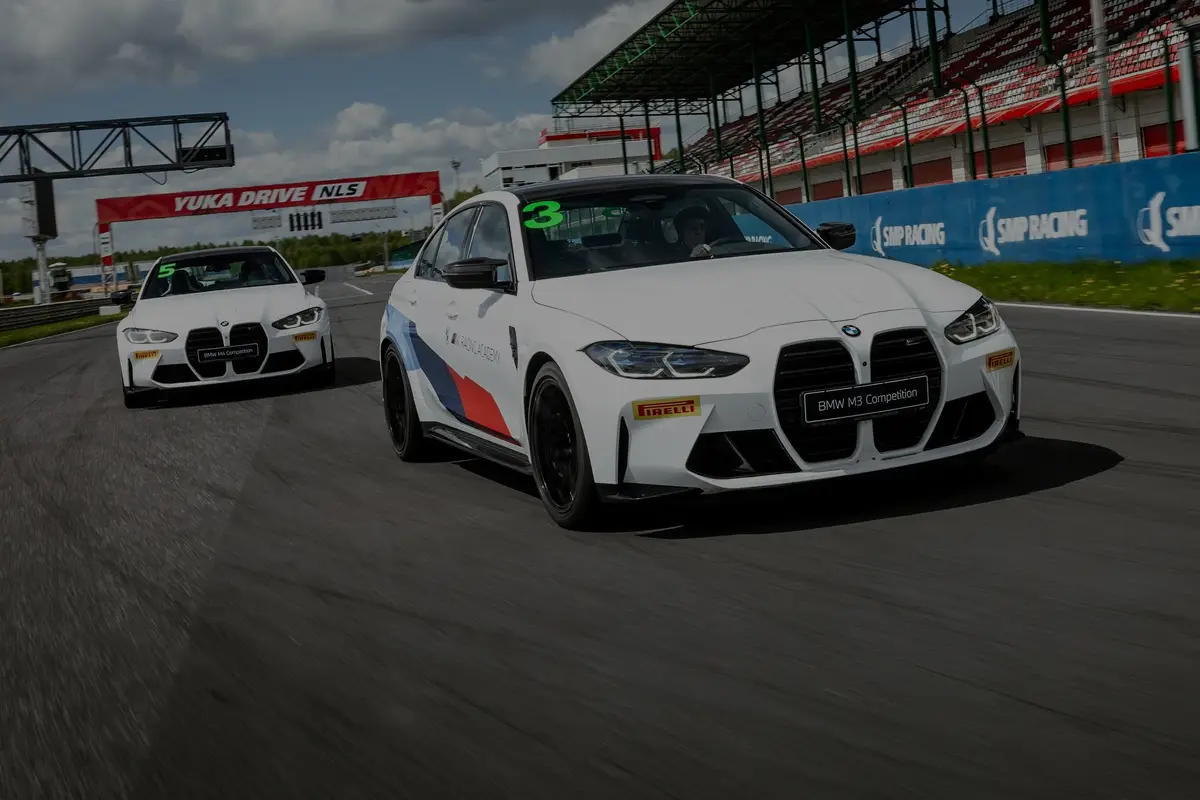 DRIVING EXPERIENCE